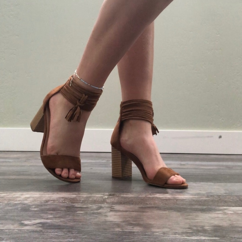 tan boho heels 🌻